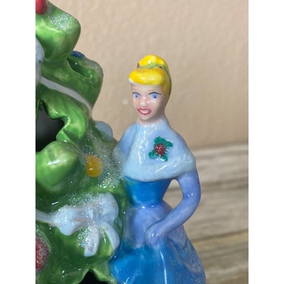 Disney Princess Porcelain Christmas Figurine Belle Cinderella Snow White LightUp - Picture 11 of 12